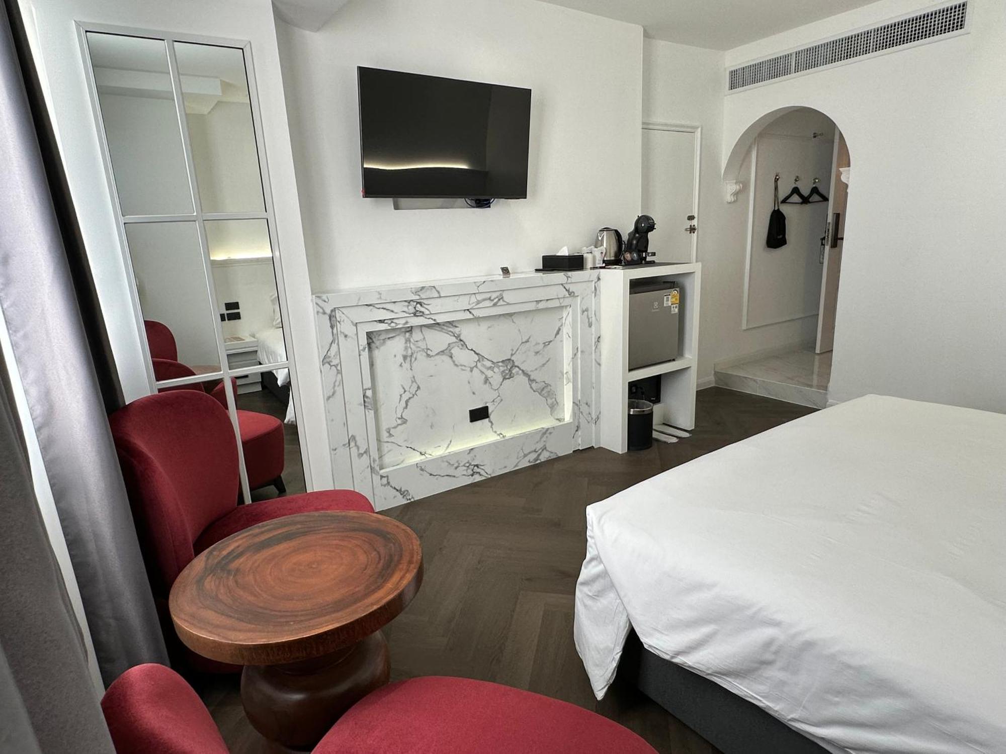 בנגקוק Elizabeth Hotel מראה חיצוני תמונה